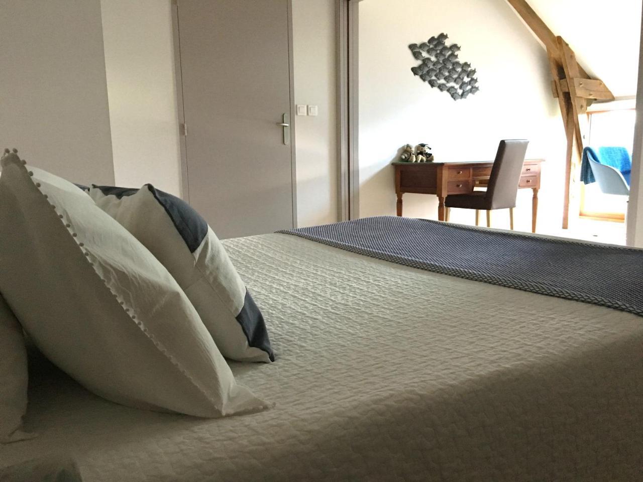 Bed and Breakfast Domaine De La Fontaine Chavagne Экстерьер фото