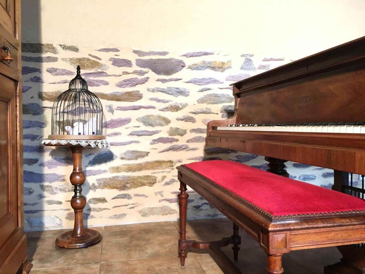 Bed and Breakfast Domaine De La Fontaine Chavagne Экстерьер фото
